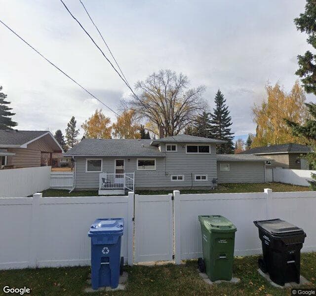 Street view of 117 Chinook Drive SW, Calgary