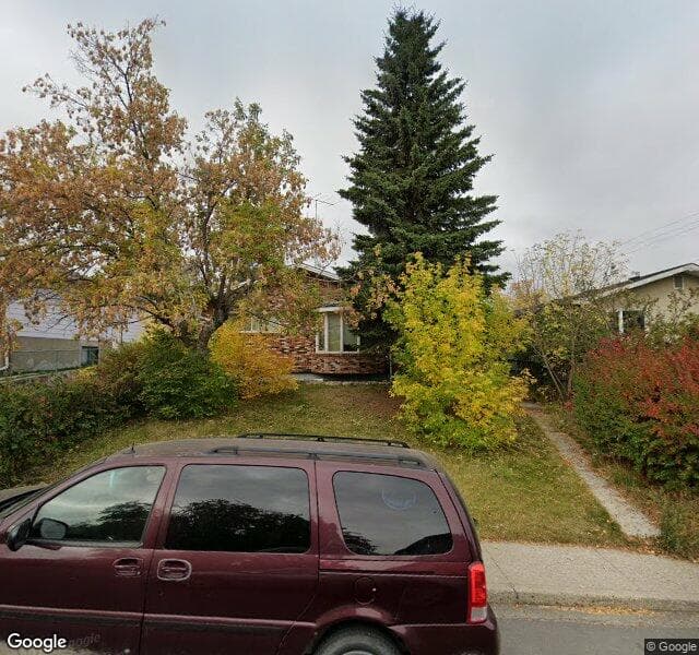 Street view of 903 40 Street SW, Calgary