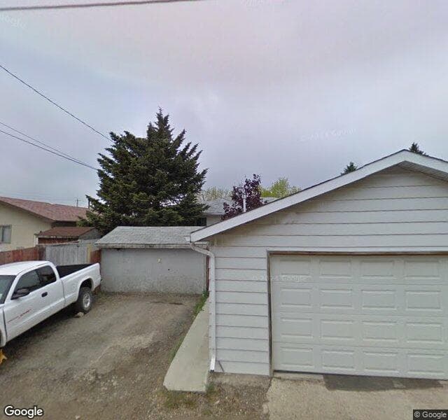 Street view of 1632 Robson Crescent SE, Calgary