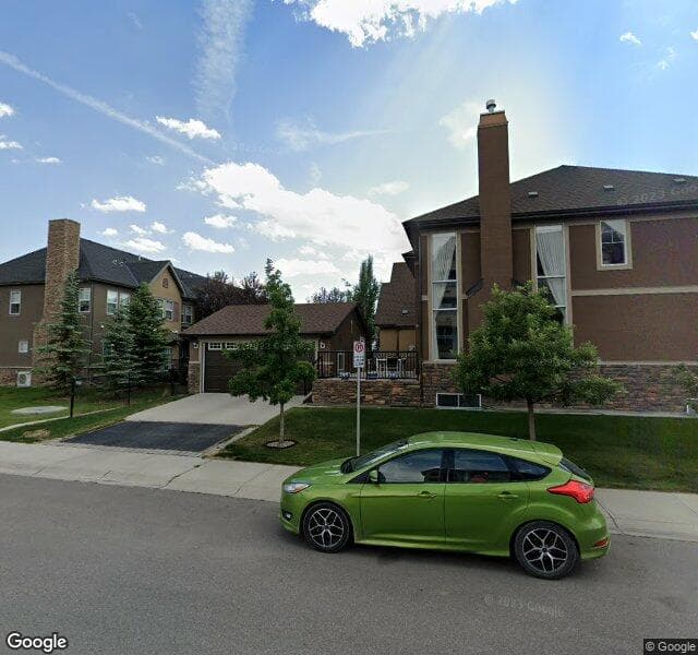 Street view of 464 Quarry Villas SE, Calgary