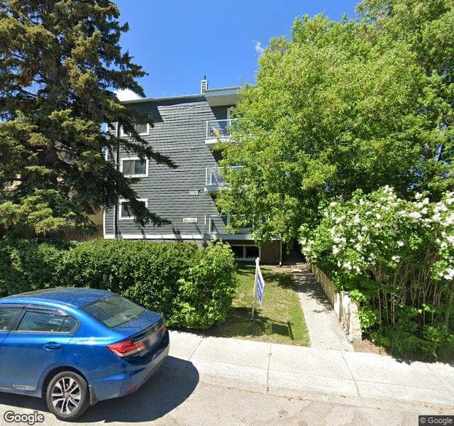 Street view of 11-2117 16 Street SW, Calgary