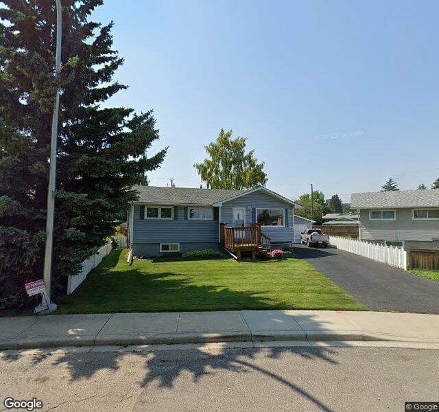 Street view of 35 Beaupre Crescent NW, Calgary