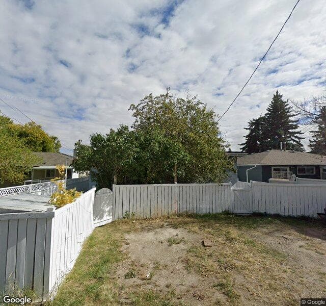 Street view of 2029 & 2031 35 Street SW, Calgary