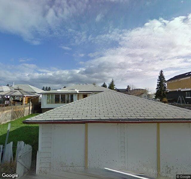 Street view of 445 19 Avenue NE, Calgary