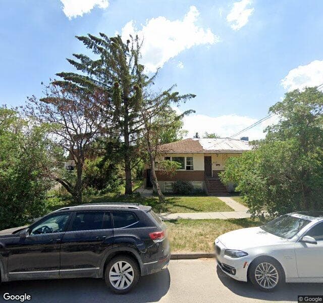 Street view of 8-643 4 Avenue NE, Calgary