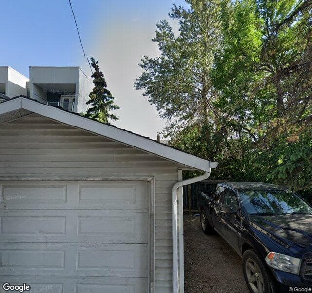 Street view of 206 15 Avenue NE, Calgary