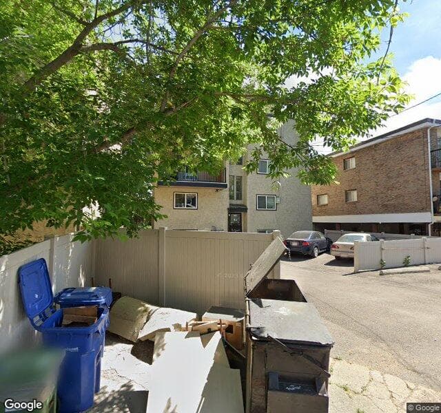Street view of 624 2 Avenue NW, Calgary