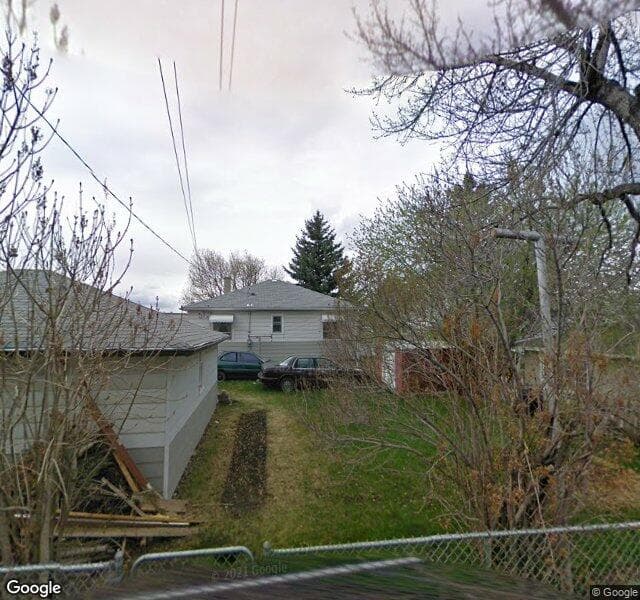 Street view of 1908 5 Street NE, Calgary
