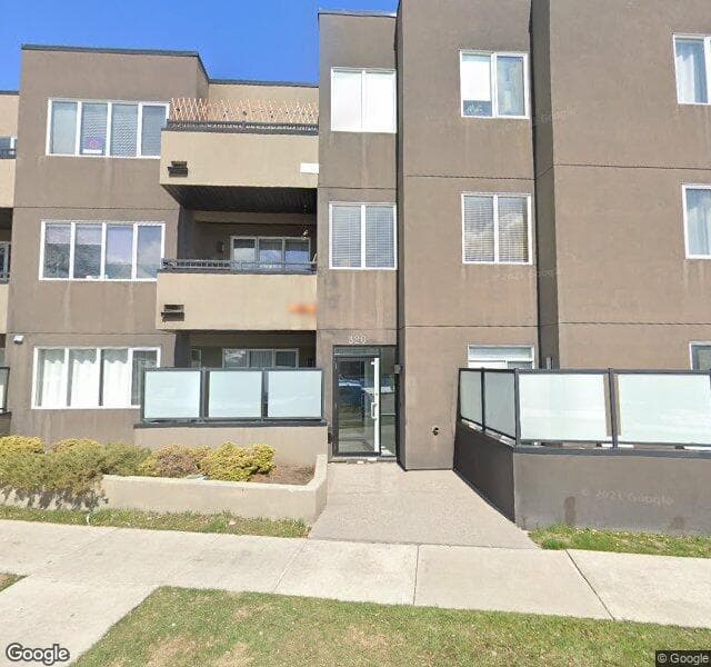 Street view of 105-320 12 Avenue NE, Calgary