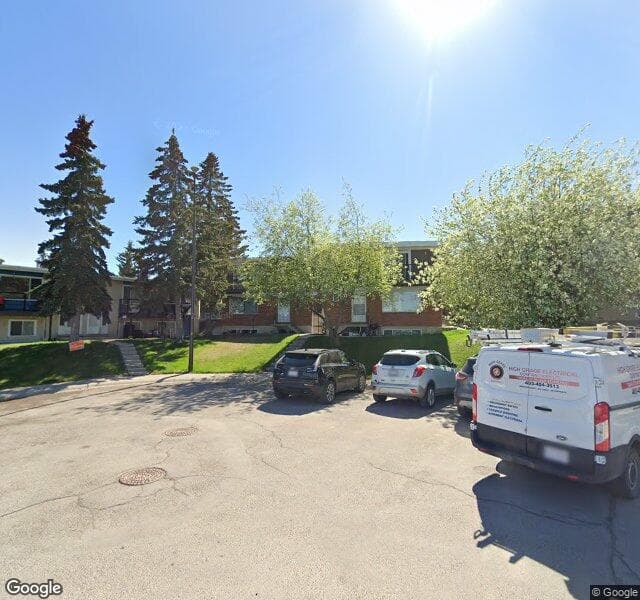 Street view of 8-111 Huntington Park Green NW, Calgary