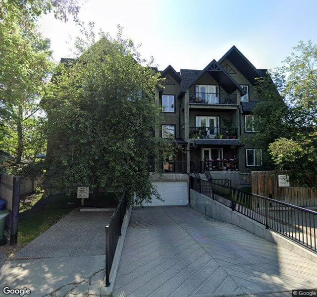 Street view of 1606 4 Street NW, Calgary