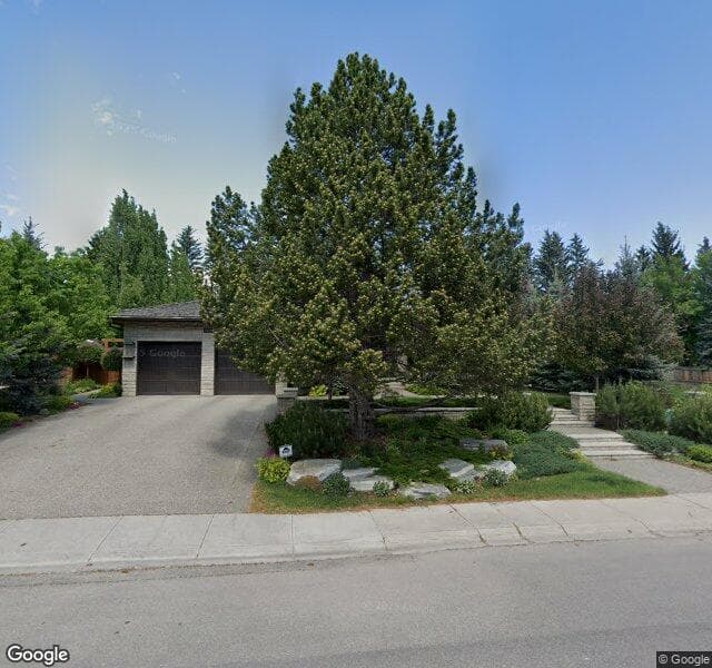 Street view of 1020 Bel-aire Drive SW, Calgary