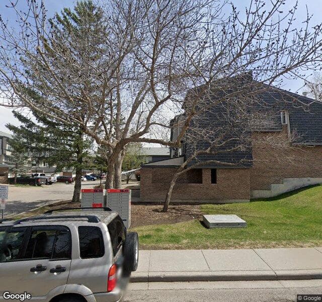 Street view of 443 Brae Glen Crescent SW, Calgary