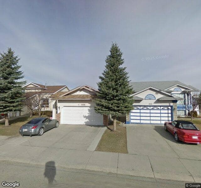 Street view of 866 Applewood Drive SE, Calgary