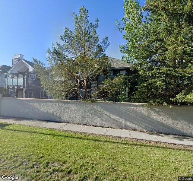 Street view of 10 Sierra Morena Mews SW, Calgary