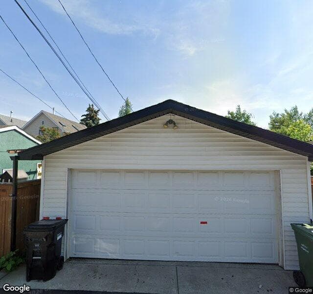 Street view of 522 8 Avenue NE, Calgary