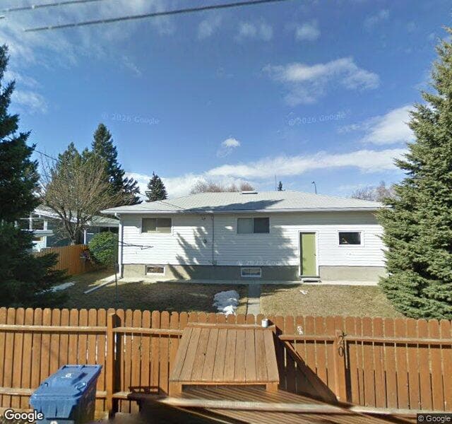 Street view of 20 Gainsborough Drive SW, Calgary