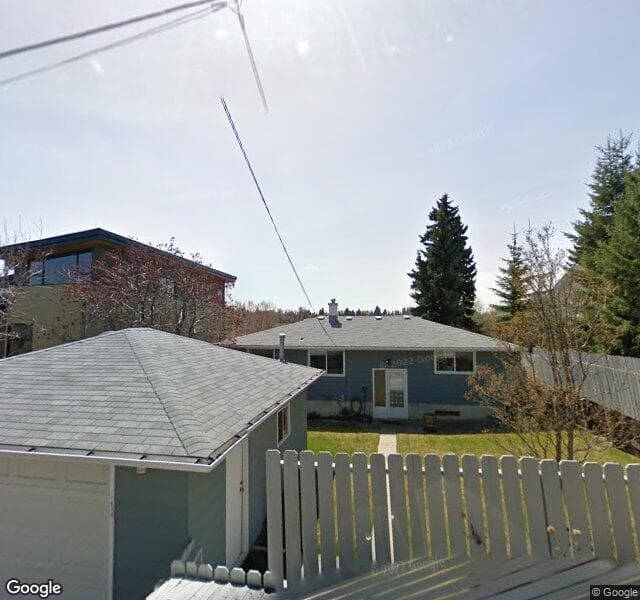 Street view of 908 30 Avenue NW, Calgary