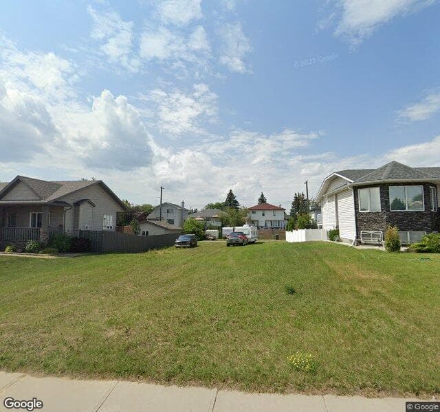 Street view of 336 Parkview Estates, Strathmore
