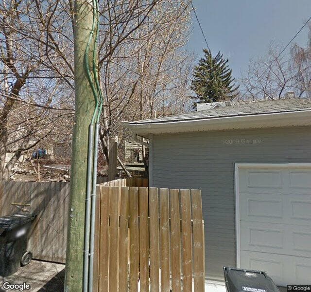 Street view of 1605 9 Street NW, Calgary