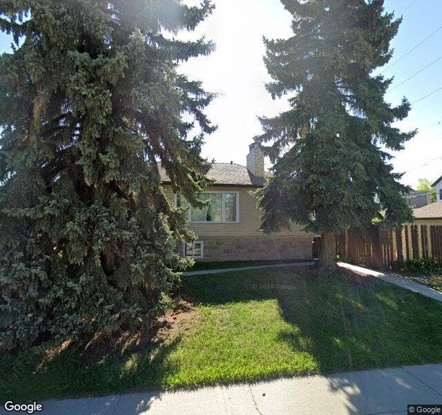 Street view of 3308 2 Street NE, Calgary