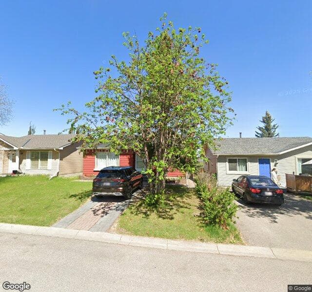 Street view of 32 Macewan Park Link NW, Calgary