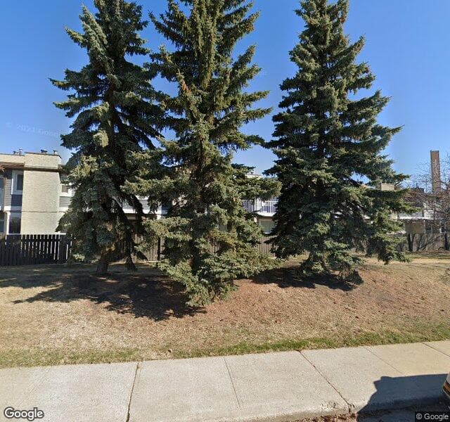 Street view of 4-7604 29 Avenue NW, Edmonton