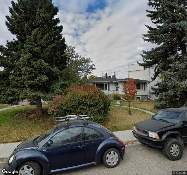 Street view of 2535 19 Street SW, Calgary