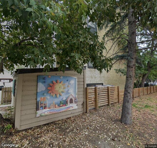 Street view of 3-906 4 Avenue NW, Calgary