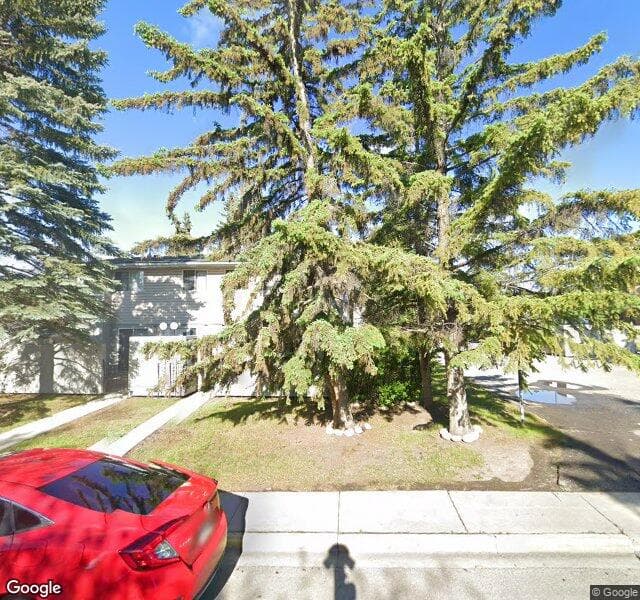 Street view of 21-4915 45 Street SW, Calgary