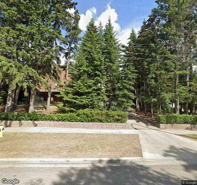 Street view of 914 7A Street NW, Calgary