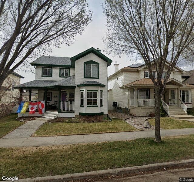 Street view of 1712 Tomlinson Cm NW, Edmonton