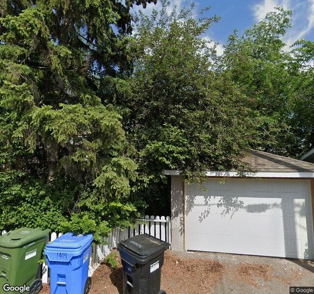 Street view of 1409 8 Street NW, Calgary