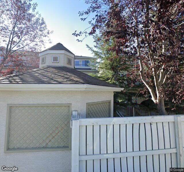 Street view of 622 56 Avenue SW, Calgary