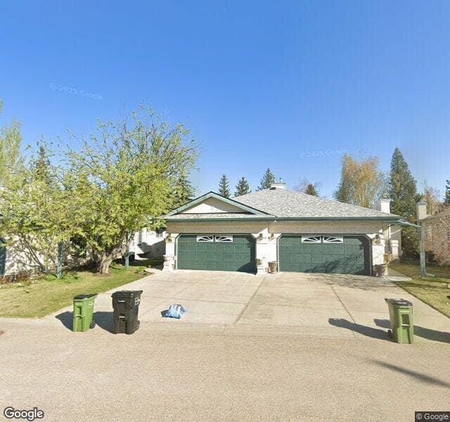 Street view of 122 Haddow Close NW, Edmonton