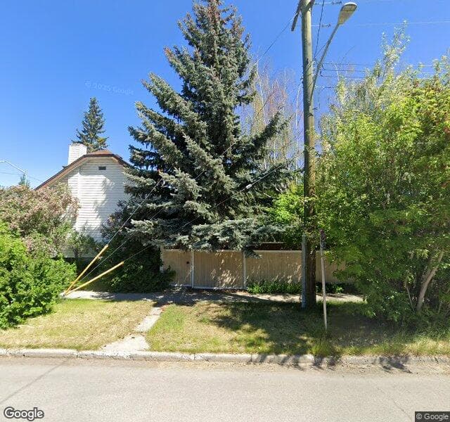 Street view of 1402 4 Street NW, Calgary
