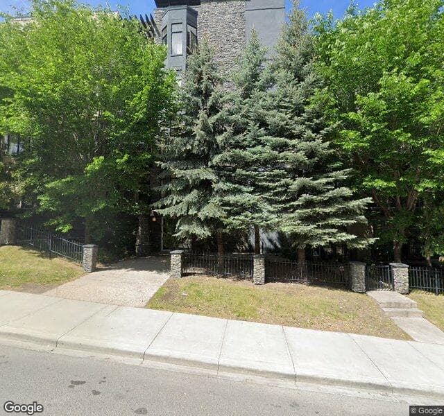 Street view of 301-2307 14 Street SW, Calgary