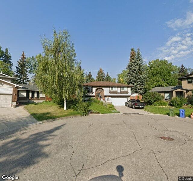 Street view of 423 Canterbury Place SW, Calgary