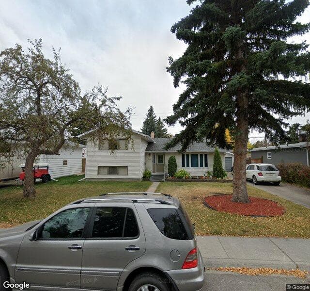 Street view of 4039 5 Avenue SW, Calgary