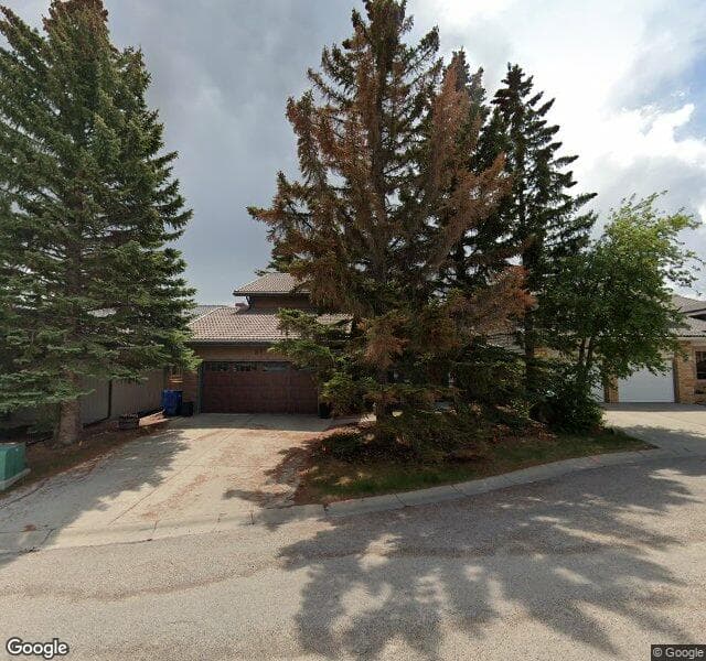 Street view of 31 Edgehill Bay NW, Calgary