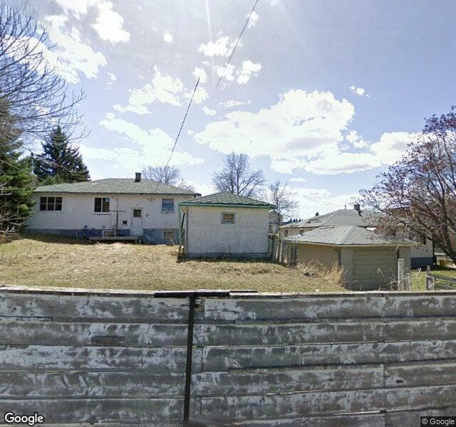 Street view of 109-1632 20 Avenue NW, Calgary