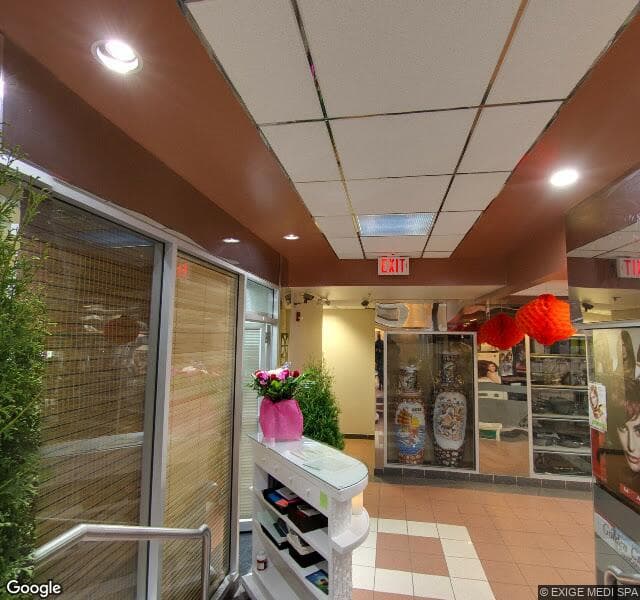 Street view of 512-110 2 Avenue SE, Calgary