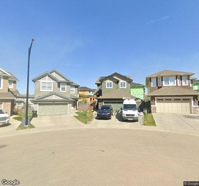 Street view of 913 Goshawk Point NW, Edmonton