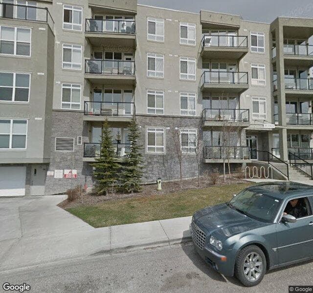 Street view of 540 5 Avenue NE, Calgary