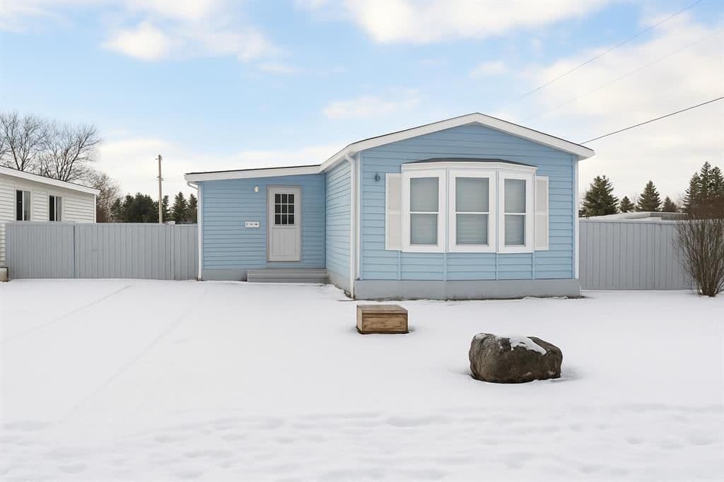 Recently sold home in Fawn Meadows