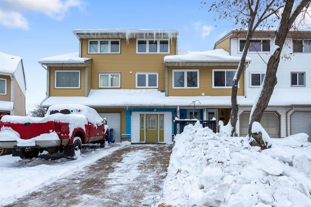 Recently sold home in Thickwood