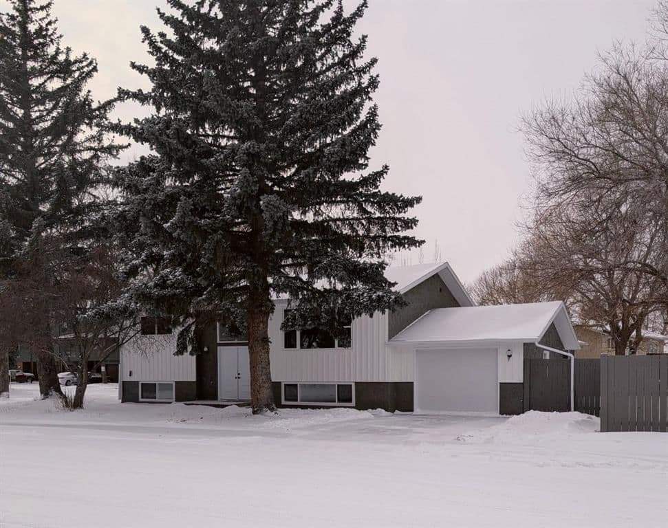 Recently sold home in Winston Churchill