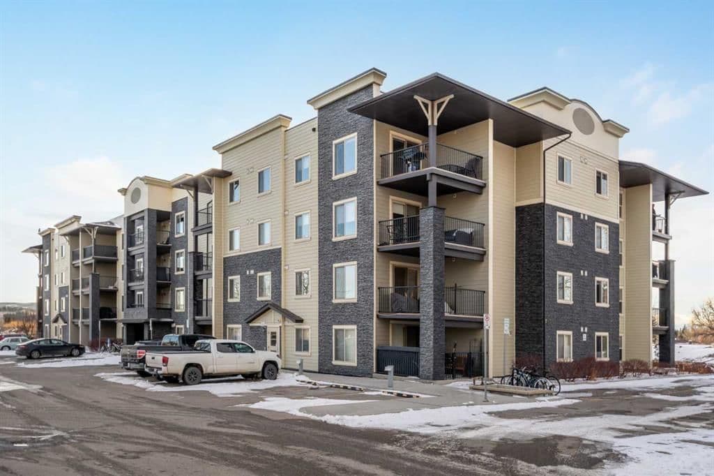 Recently sold home in Glenbow