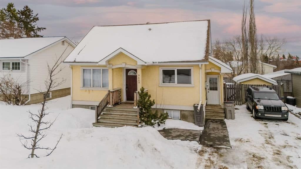 Recently sold home in Hillside