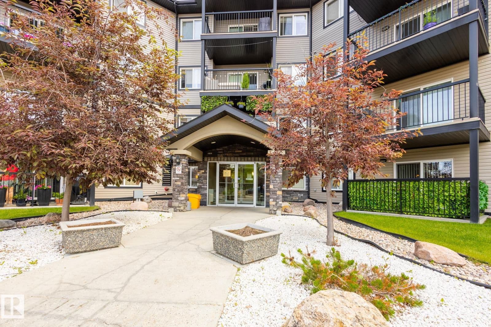 Recently sold home in Matt Berry